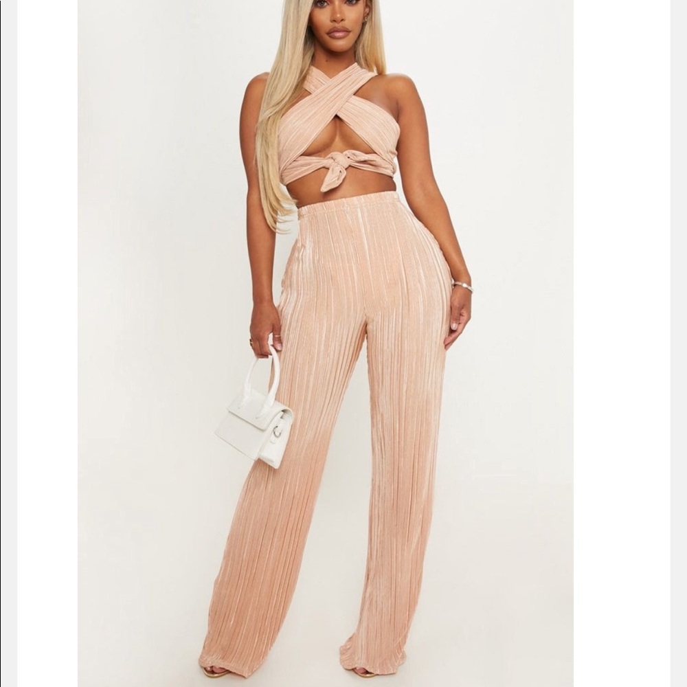 perfect set for a night out